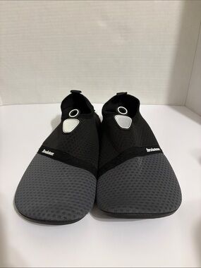 Brookstone Black and Gray Slip-On Aqua Socks